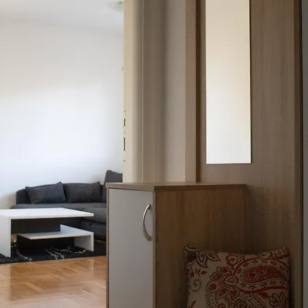 Apartman 116 *